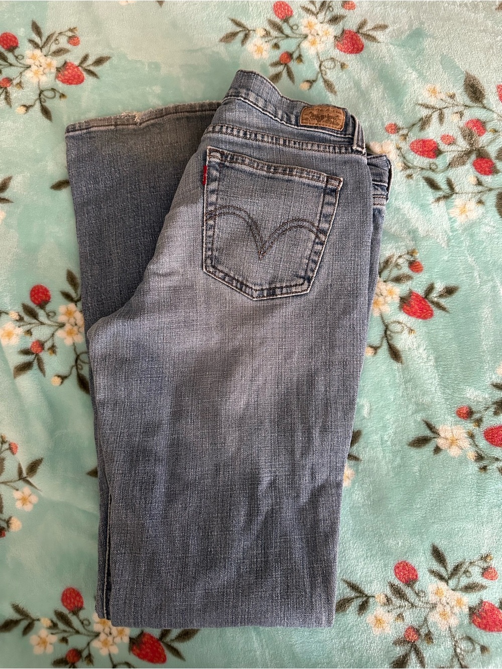 Levi's Women's Medium Wash Bootcut Jeans